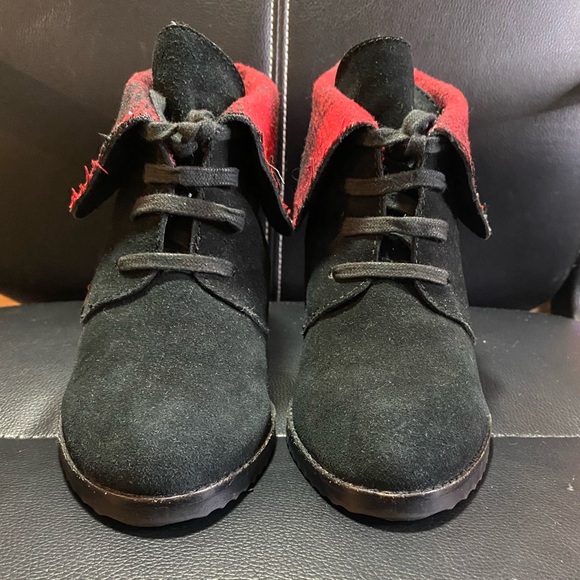 G.H Bass Cuffed Heeled Ankle Boots/Booties Black Red Buffalo Print Size 7 1/2 - Picture 5 of 16